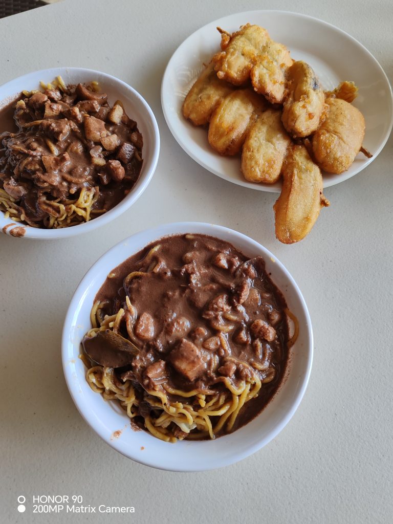 Bicol Pancit Bato with Dinuguan