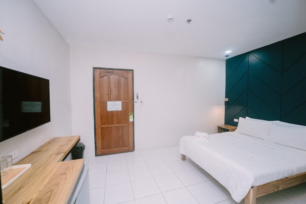 budget friendly travelers inn surigao city